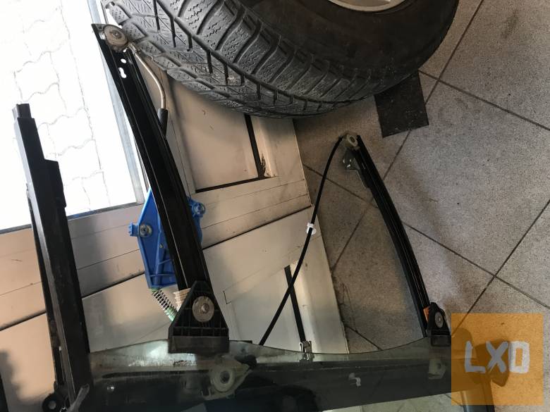 AUDI A4 B7 * jobb első ablakemelő szerkezet apróhirdetés