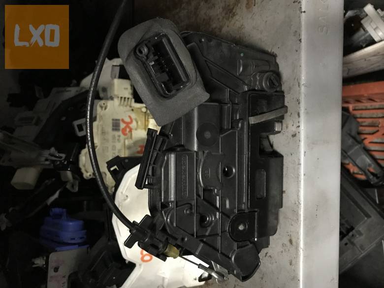 SEAT LEON 5F * jobb hátsó zár  5K4 839 016 Q apróhirdetés