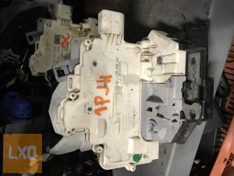 SEAT LEON 1P * jobb hátsó zár  1P0 839 016 apróhirdetés