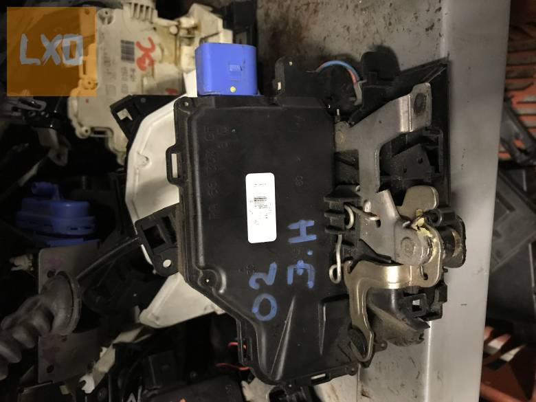 SKODA OCTAVIA II * jobb hátsó zár  7L0 839 016 apróhirdetés