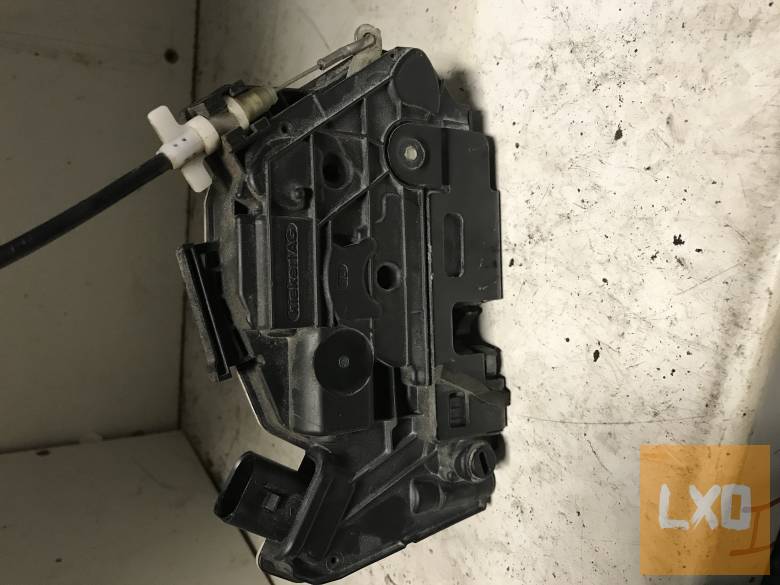 VW PASSAT CC  * bal hátsó zár 5N0 839 015 A apróhirdetés