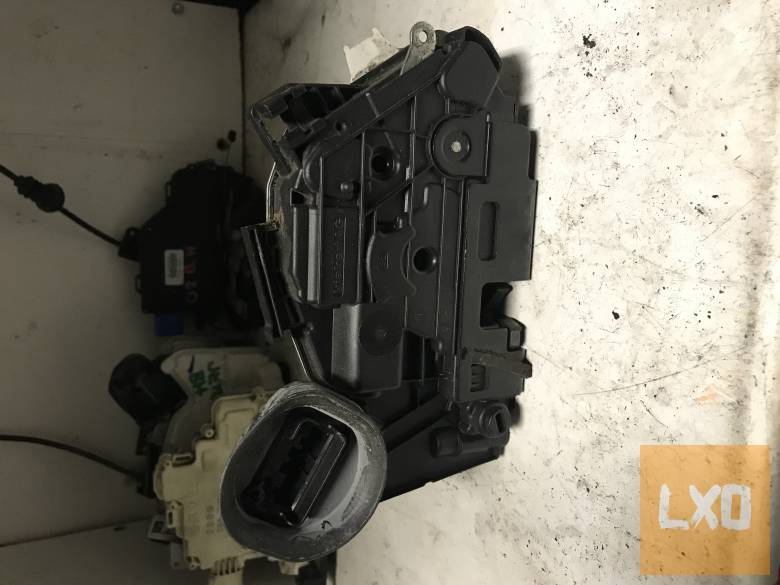 VW GOLF VI  * bal hátsó zár 5K4 839 015 H apróhirdetés