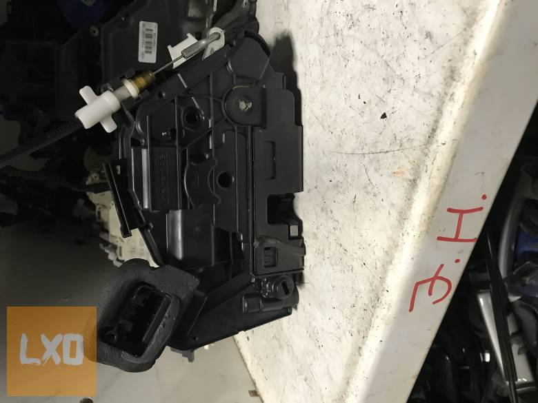 SKODA OCTAVIA III  _ bal hátsó zár 5E0 839 015 A apróhirdetés