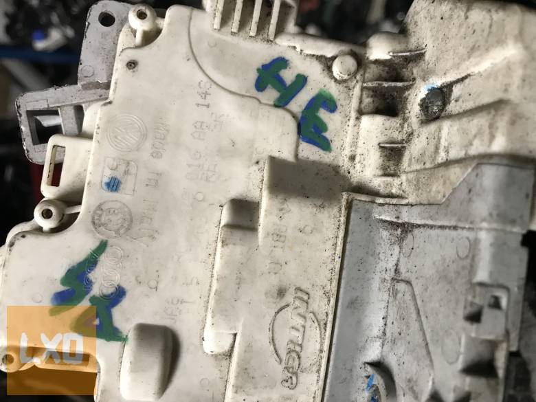 AUDI A4 B7  * jobb hátsó zár 8E0 839 016 AA apróhirdetés