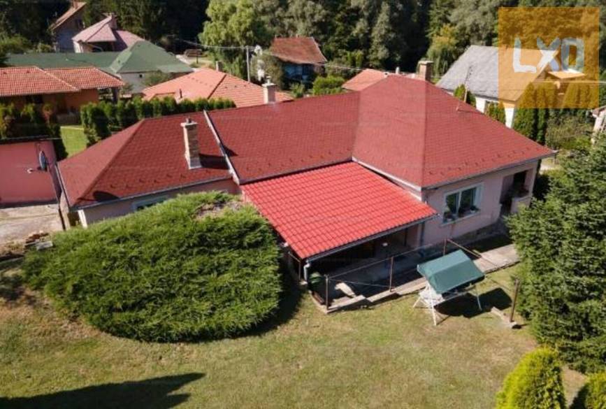 Eladó Alsópetény község zsák utcájában, kiváló állapotú családi ház. apróhirdetés