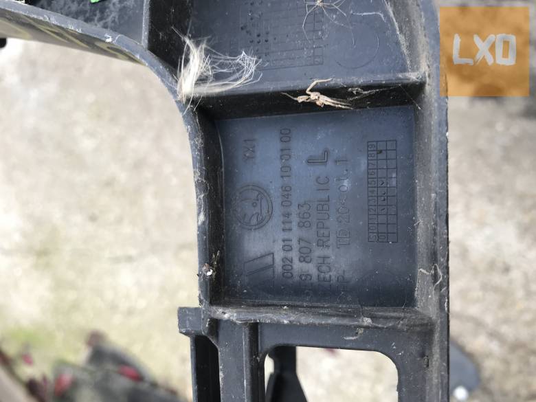 SKODA OCTAVIA III Kombi / bal hátsó lökhárító tartó 5E9 807 863 apróhirdetés