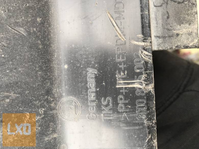 SKODA SUPERB 3T / padlólemez takaró 3T0 825 002 apróhirdetés