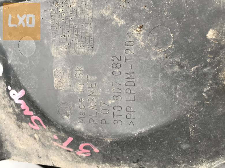 SKODA SUPERB 3T / homlokfal burkolat 3T0 807 082 apróhirdetés