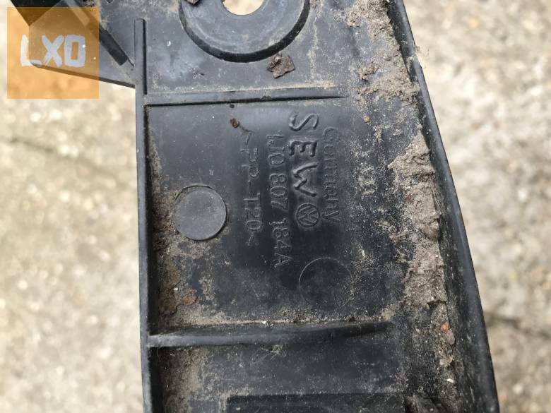 VW GOLF IV / jobb első  lökhárító tartó 1J0 807 184 A apróhirdetés