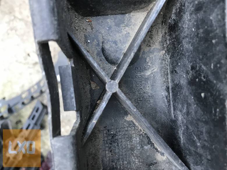 SEAT LEON 1P  / bal hátsó lökhárító tartó 1P0 807 863 apróhirdetés