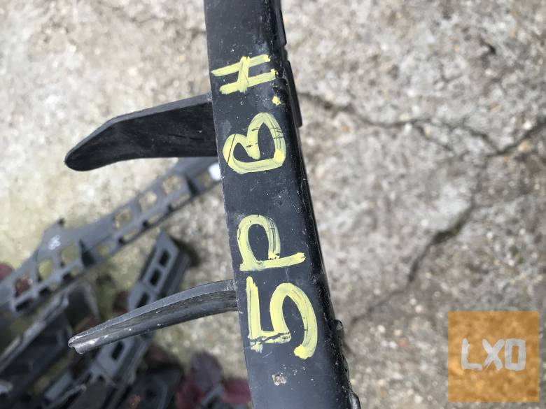 SEAT ALTEA 5P / bal hátsó lökhárító tartó 5P0 807 863 B apróhirdetés