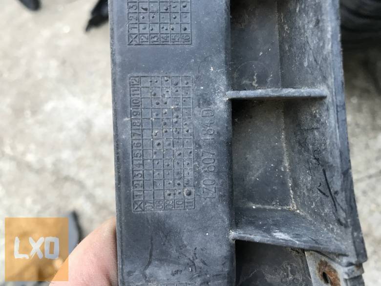 SKODA OCTAVIA II  / jobb első lökhárító tartó 1Z0 807 184 D apróhirdetés