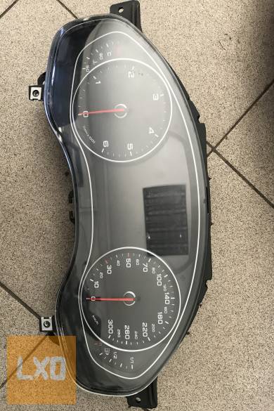 AUDI A6 4G 3,0 V6 TDI CDUD / KM óra 4G8 920 932 D apróhirdetés