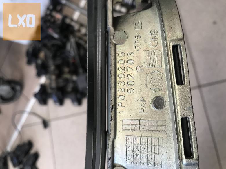 SEAT LEON 1P / jobb hátsó külső kilincs 1P0 839 206 apróhirdetés