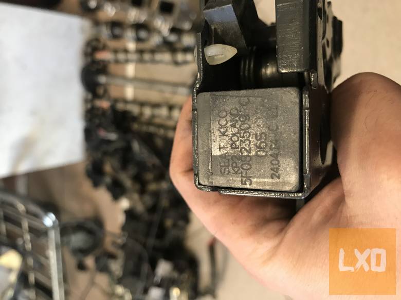 SEAT LEON 5F /  géptető zár  5F0 823 509 C apróhirdetés