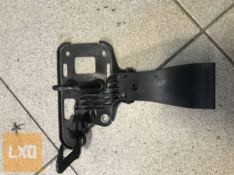 AUDI A5 8T  / géptető nyitó apróhirdetés