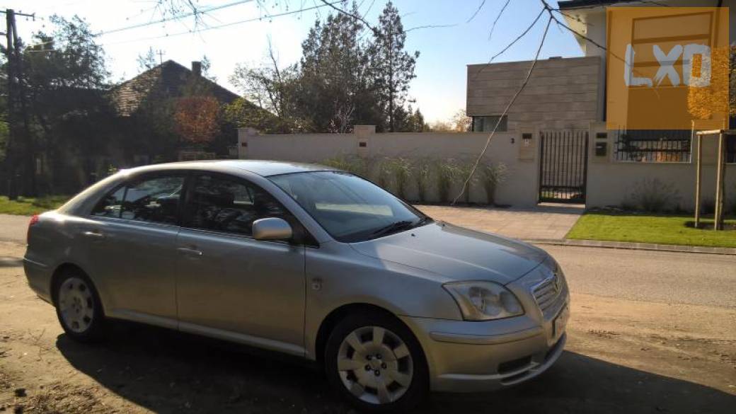 ALKATRÉSZNEK eladó 2005-ös működő ANGOL Toyota  AVENSIS apróhirdetés