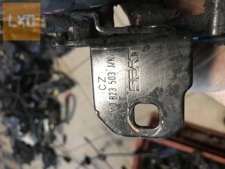 SEAT LEON 1M  / géptető nyitó szerkezet 1M0 823 503 apróhirdetés