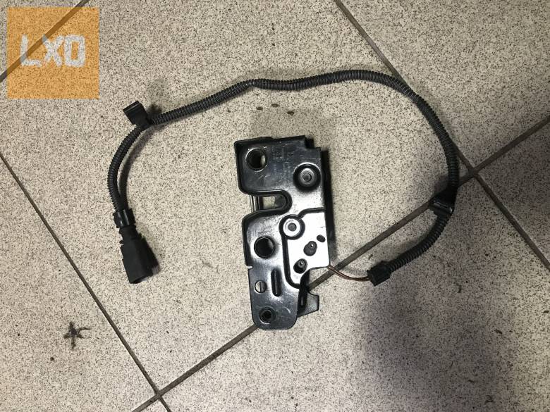 SEAT LEON 1P  / géptető zár 1P0 823 509 B apróhirdetés