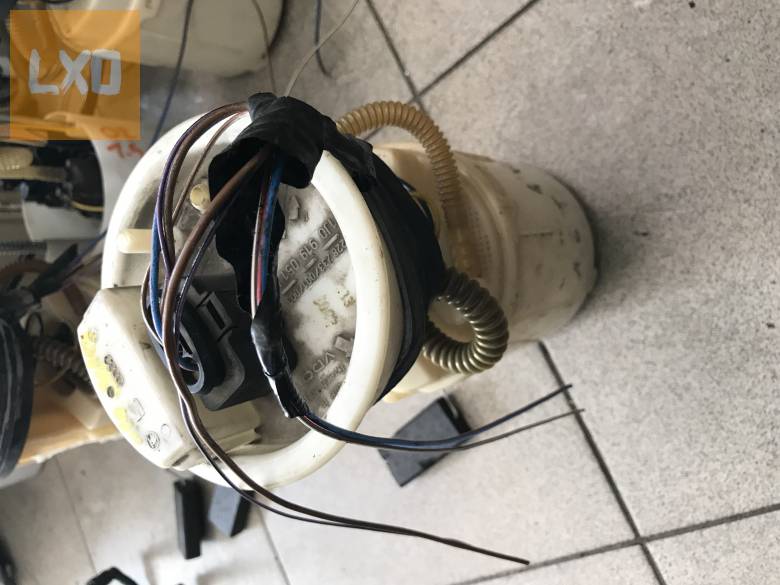 VW GOLF IV  1,4 16V  / AC pumpa 1J0 919 051 H apróhirdetés