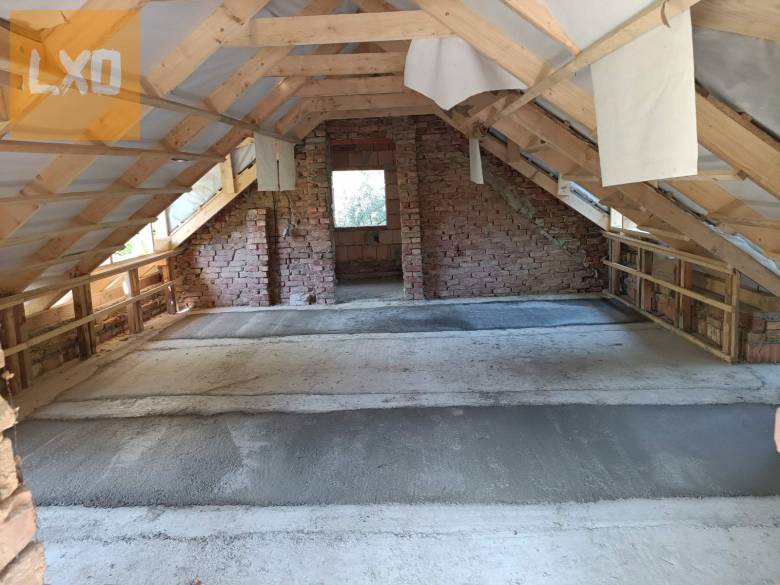 Tata-Baj Szőlőhegy kiadó ház apróhirdetés