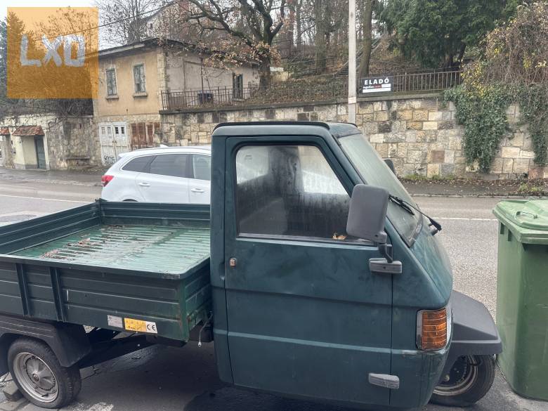 Piaggio T1 Pickup, emelőplatós eladó apróhirdetés