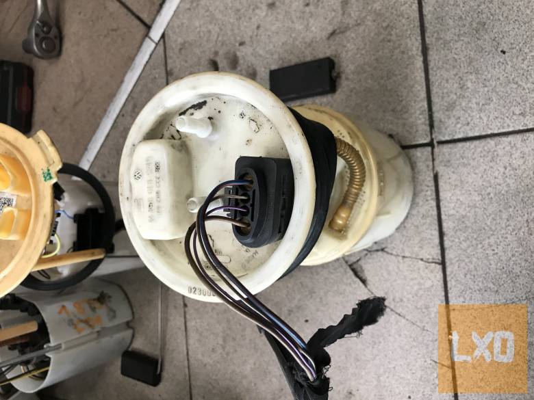 SKODA OCTAVIA I  1,4 16V AKQ / AC pumpa 6N0 919 051 N apróhirdetés