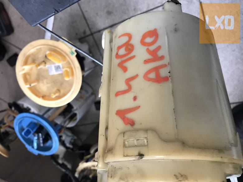 SKODA OCTAVIA I  1,4 16V AKQ / AC pumpa 6N0 919 051 N apróhirdetés