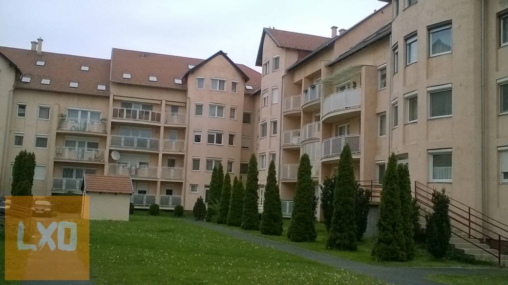 Erkélyes lakás Szombathely kedvelt városrészében, Oladon! apróhirdetés