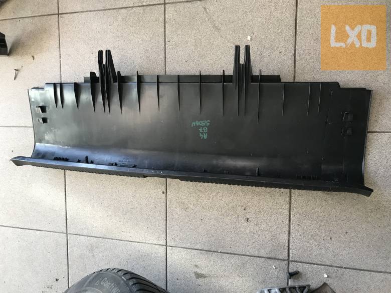 AUDI A4 B7 SEDAN / hátfal burkolat apróhirdetés
