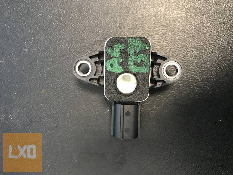 AUDI A4 B7  / ütközés érzékelő 8P0 955 557 apróhirdetés