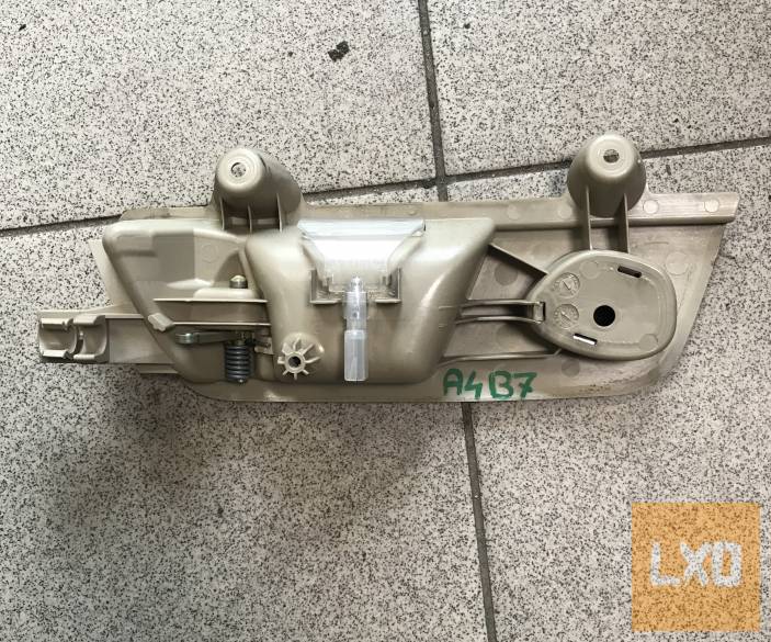 AUDI A4 B7 / jobb hátsó belső kilincs apróhirdetés