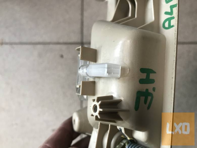 AUDI A4 B7 / jobb hátsó belső kilincs apróhirdetés