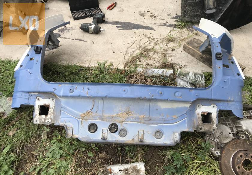 SKODA OCTAVIA III KOMBI / hátfal apróhirdetés