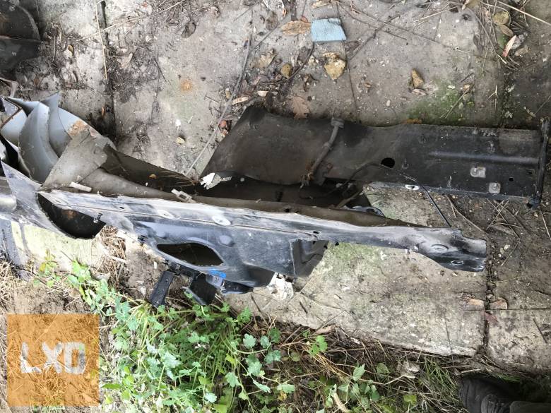 AUDI A5 8T / bal első nyúlvány apróhirdetés