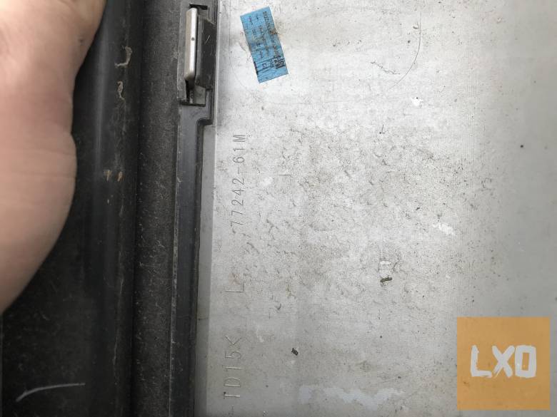 SUZUKI S-CROSS / bal küszöb takaró 77241-61M0 apróhirdetés