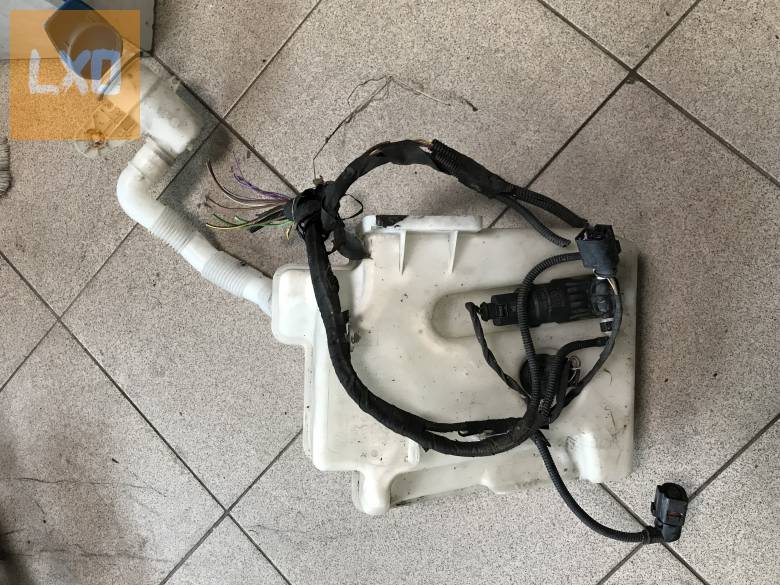 VW GOLF V / ablakmosó tartály motorral apróhirdetés