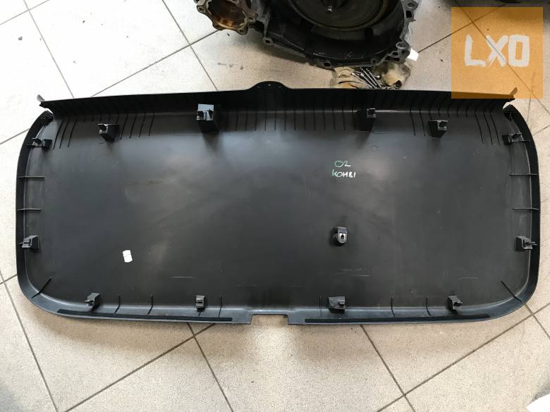 SKODA OCTAVIA II Kombi / csomagtér ajtó burkolat apróhirdetés