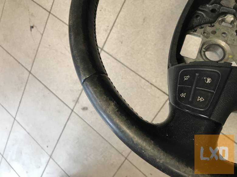 SKODA OCTAVIA II FL előtti / bőr multikormány ( kopott) apróhirdetés