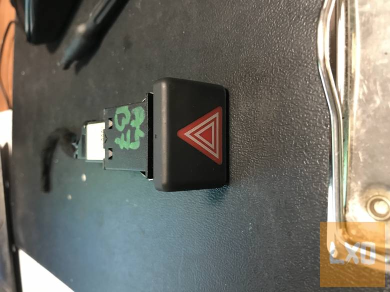 AUDI A4 B7 / elakadásjelző kapcsoló 8E0 941 509 apróhirdetés