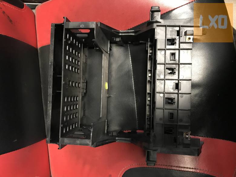 AUDI A4 B7 / középkonzol ( 1DIN)  8E0 858 055 E apróhirdetés