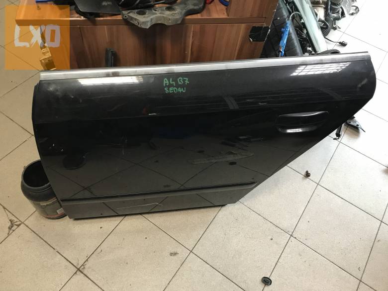 AUDI A4 B7 Sedan / bal hátsó ajtó apróhirdetés