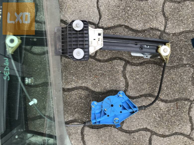 AUDI A4 B7 Sedan / bal hátsó ablakemelő szerkezet + ajtókeret apróhirdetés