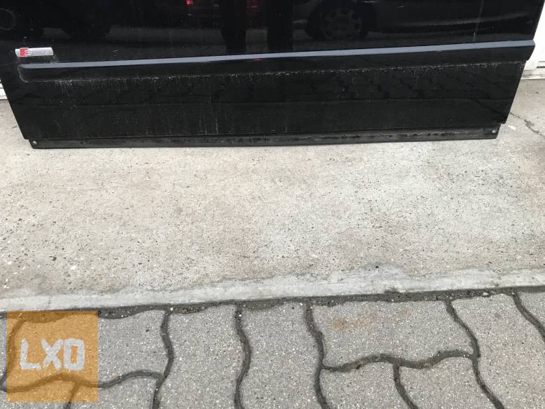 AUDI A4 B7 Sedan / bal első ajtó apróhirdetés