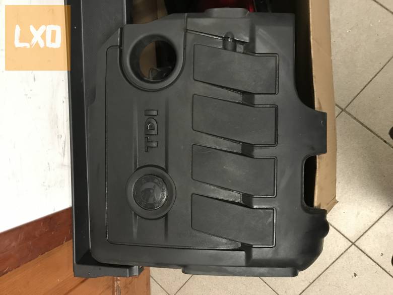 SKODA OCTAVIA II FL 1,6 CR / motorburkolat apróhirdetés