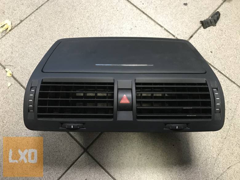 SKODA OCTAVIA II // középső légbefúvó apróhirdetés