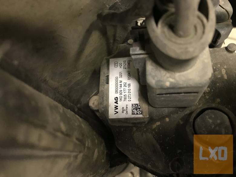 VW GOLF V 1,6 CR / kormánymű ( 3 csavaros) apróhirdetés