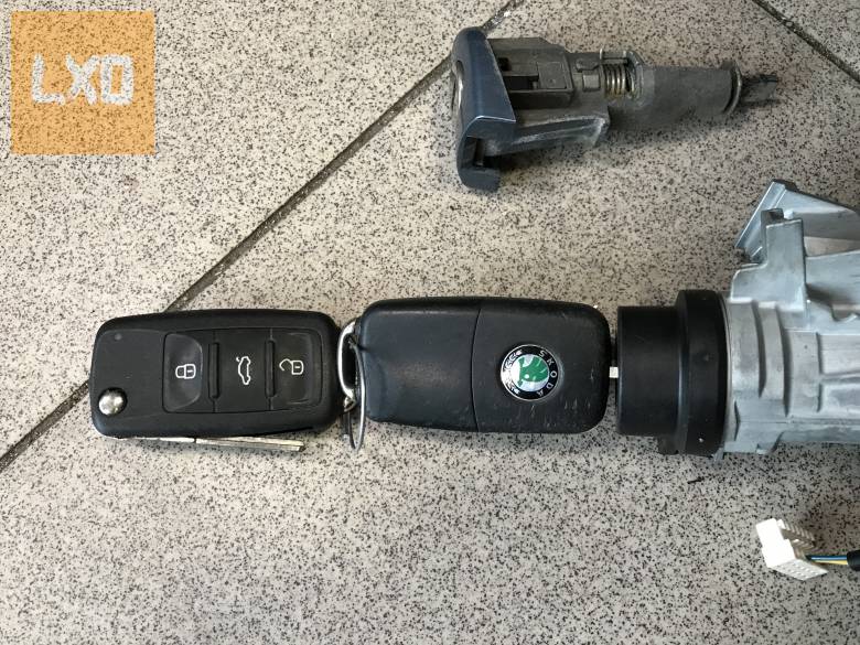 SKODA OCTAVIA II FL gyújtáskapcsoló kulccsal apróhirdetés
