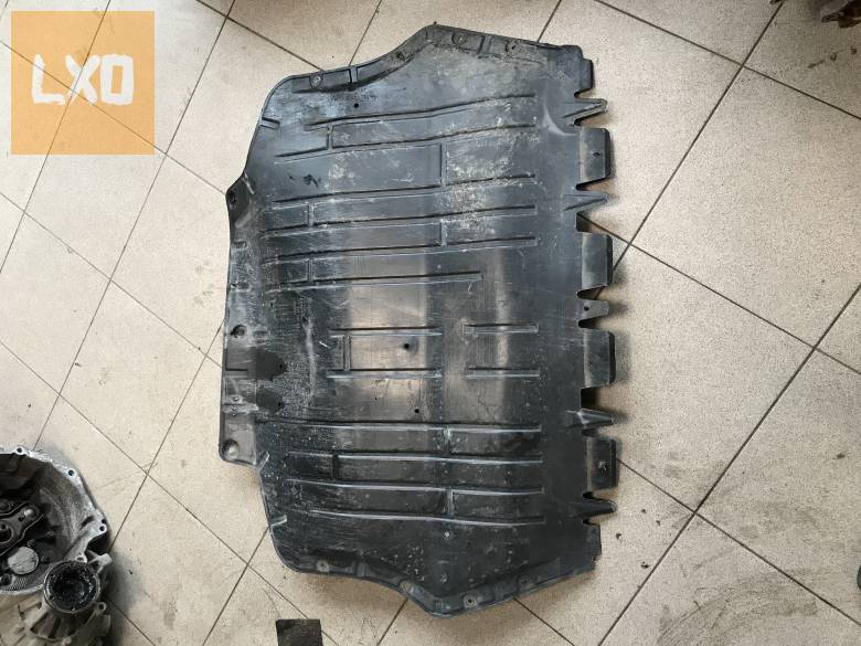 VW GOLF V alsó motorburkolat 1K0 825 237 AG apróhirdetés