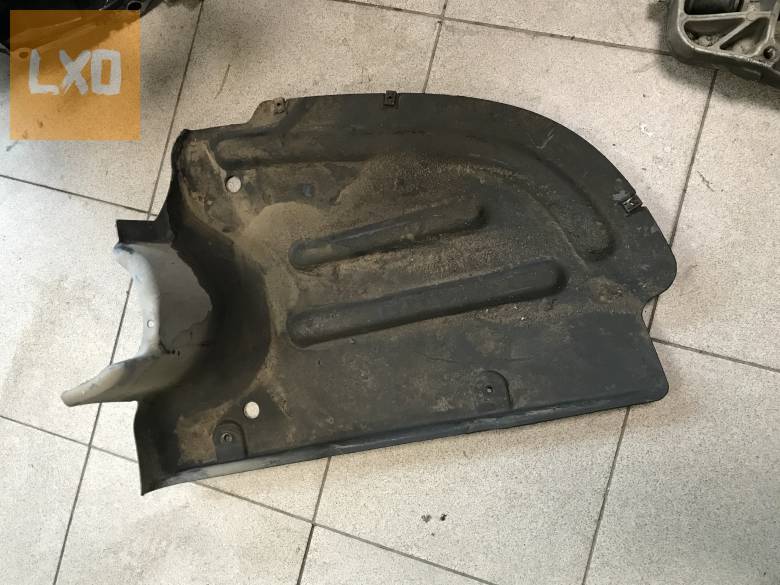 VW  PASSAT CC / jobb hátsó alsó burkolat 3C8 825 206 apróhirdetés